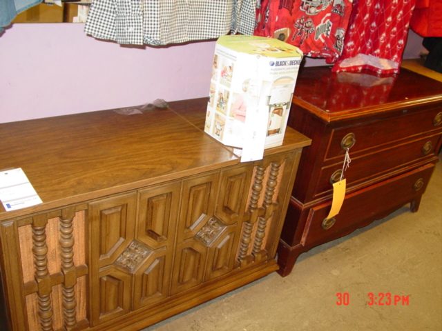 Grossman Auction Pictures From May 17, 2009 - 1305 W 80th St, Cleveland, OH<